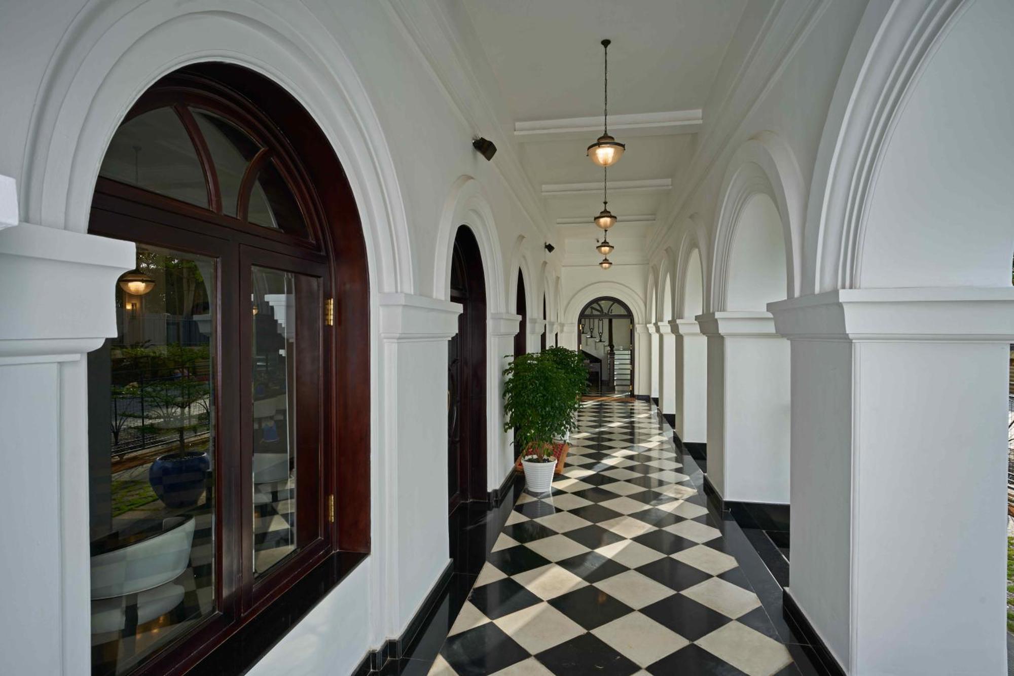 ホテル The Old Court House By Abad Fort Kochi エクステリア 写真