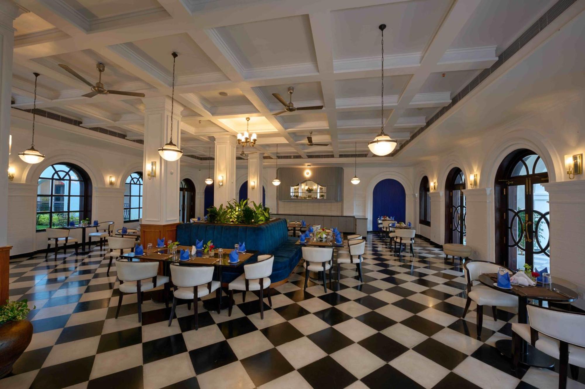 ホテル The Old Court House By Abad Fort Kochi エクステリア 写真